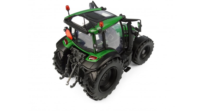 Universal Hobbies 1:32 Scale Valtra G135 "Unlimited" Ultra Green