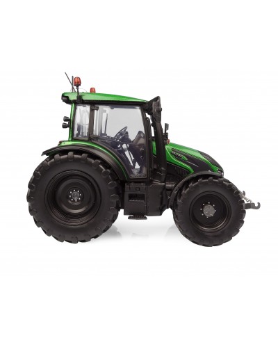 Universal Hobbies 1:32 Scale Valtra G135 "Unlimited" Ultra Green
