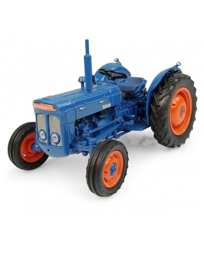 Universal Hobbies 1/32 Scale Fordson Super Dexta (1962) Tractor Diecast Replica UH6273