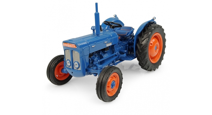 Universal Hobbies 1/32 Scale Fordson Super Dexta (1962) Tractor Diecast Replica UH6273