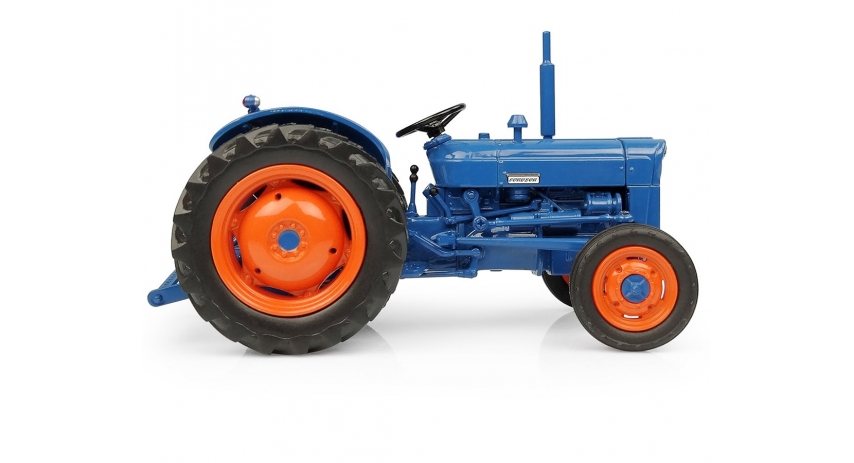 Universal Hobbies 1/32 Scale Fordson Super Dexta (1962) Tractor Diecast Replica UH6273