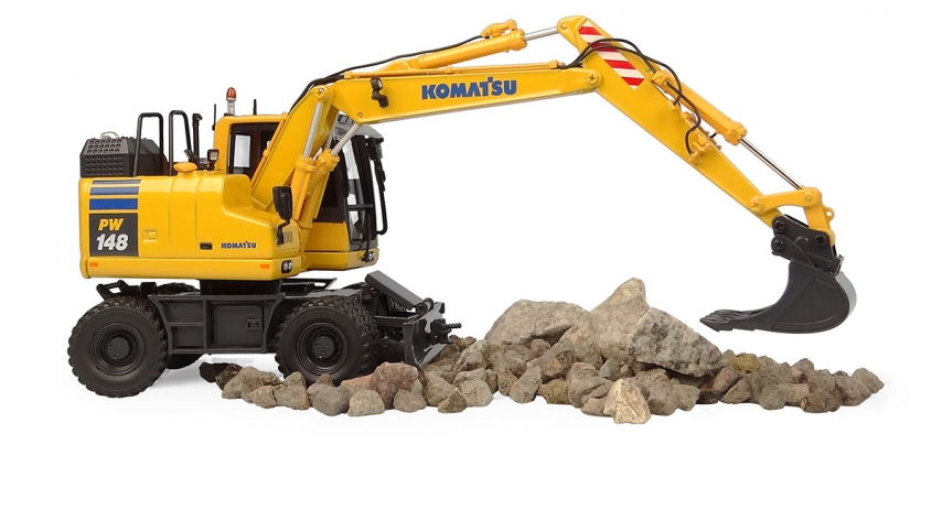 Universal Hobbies 1/50 Scale Komatsu PW148-11 Hydraulic Wheeled Excavator w/Standard & Clamshell Bucket Diecast Replica UH8162