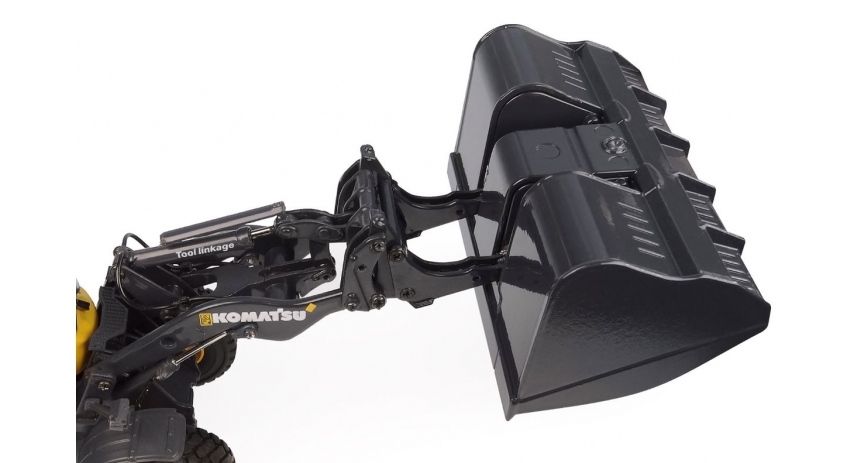 Universal Hobbies 1/50 Scale Komatsu WA475-10 Tool Linkage with High Dump Bucket Diecast Replica UH8171